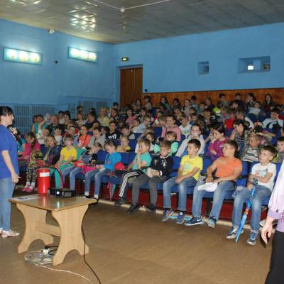 Встреча детей школьного лагеря с сотрудником МЧС. Июнь, 2017