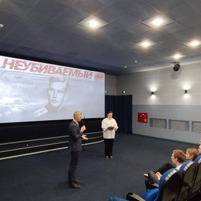 Показ фильма «Неубиваемый» 21 февраля
