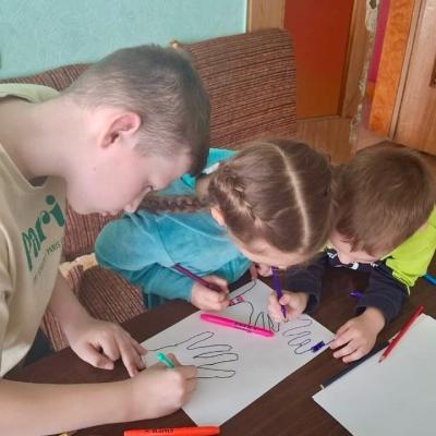 Программа «Мы разные, но мы вместе» для детей, проживающих в пункте временного размещения, 17 марта